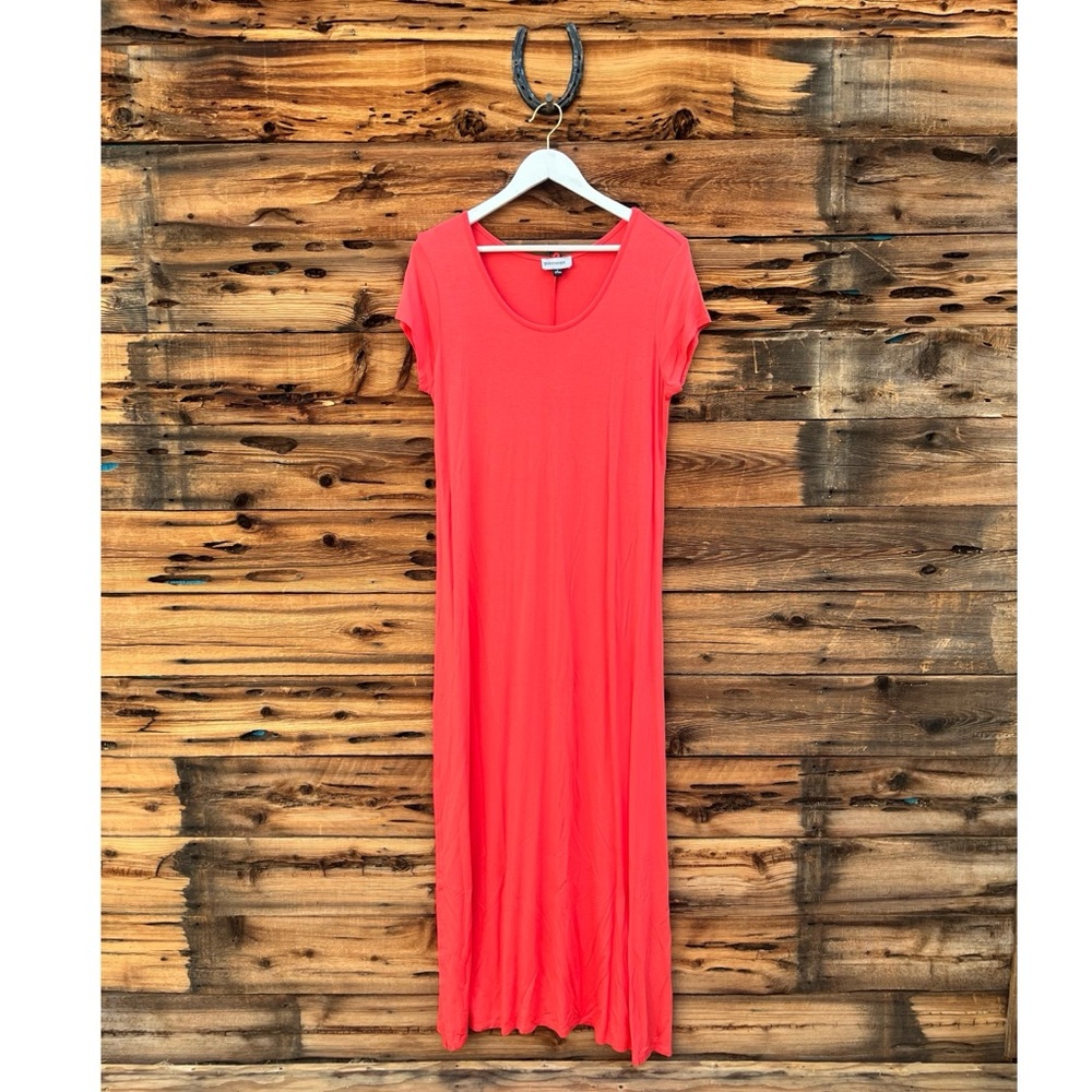 GLITTERSCAPE | Coral Salmon Short Sleeve Maxi Dress L